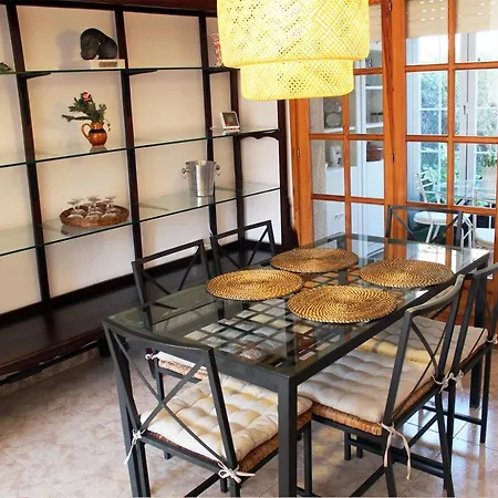 Vacaciones En Maresme Casa 7 Personas Holiday home